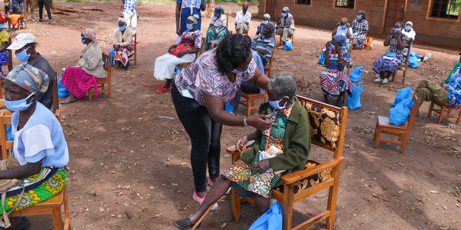 interns helping a local community in Zimbabwe through a healthcare program