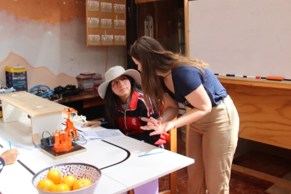 Intern teaching young girls