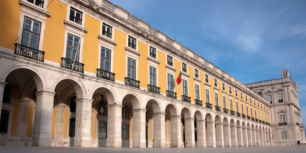 8 Reasons to Do an Internship in Portugal Roots Interns