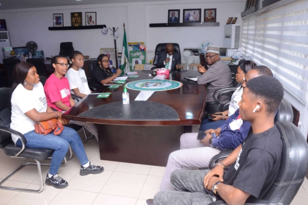 group discussing about public health
