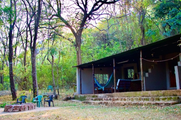 Rustic accommodation for conservation research interns