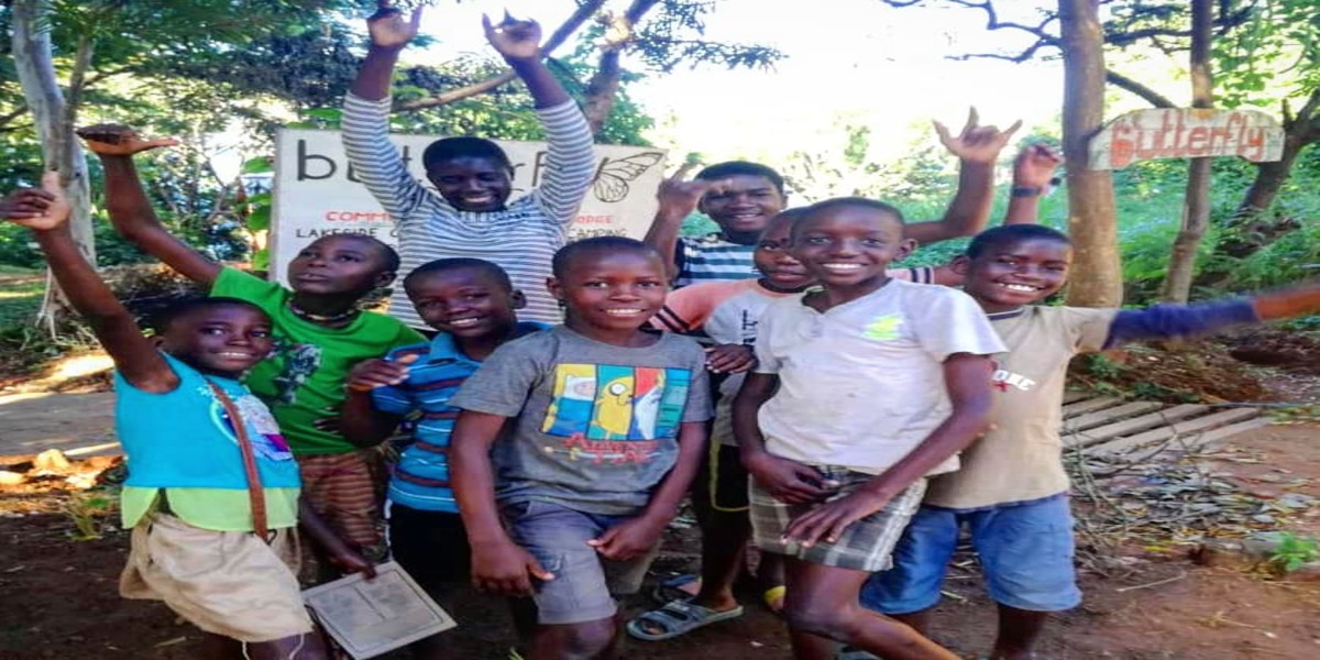 Kids smiling in Malawi